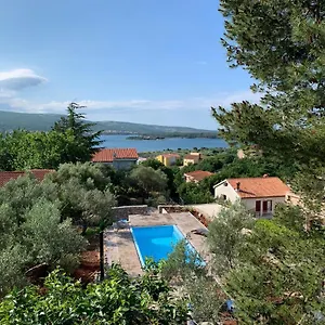 Lili Apartments, Sv Dunata 18 , Kornić Croazia
